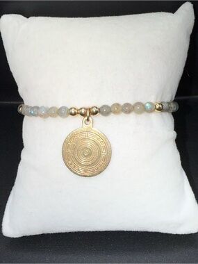 Gold Disc Charm Labradorite Beaded Bracelet